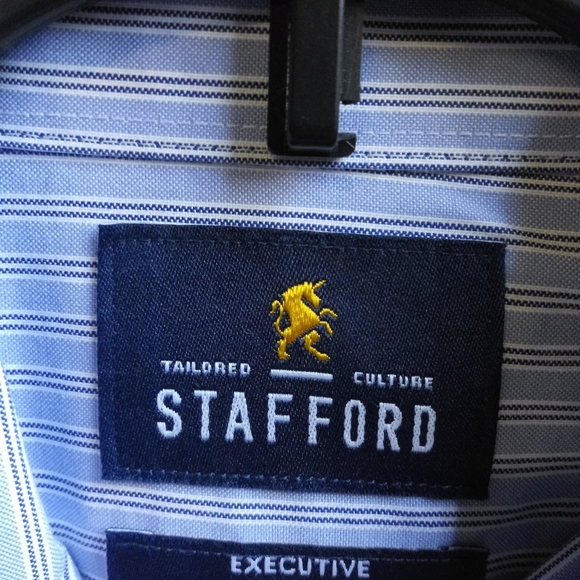 Stafford Executive Non iron dress shirt - Picture 4 of 6